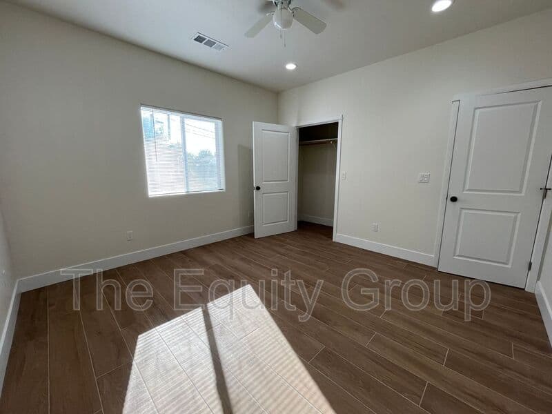 Lindsay House: 440 N Westwood Ave