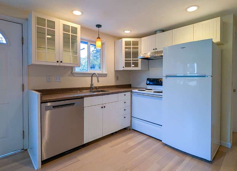 Everett Condo: 525 Madison St