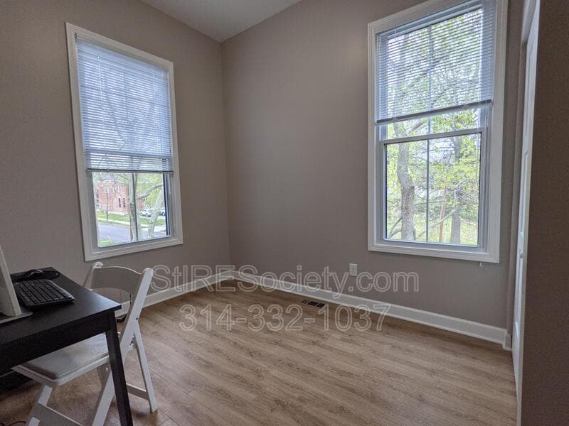 St. Louis Condo: 2206 Blendon Pl.