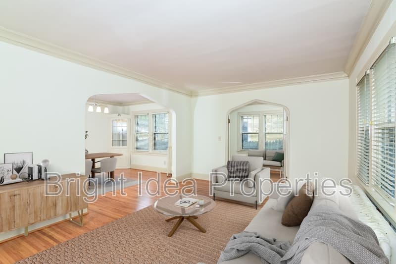 Saint Paul Condo: 969 Saint Clair Avenue - 1