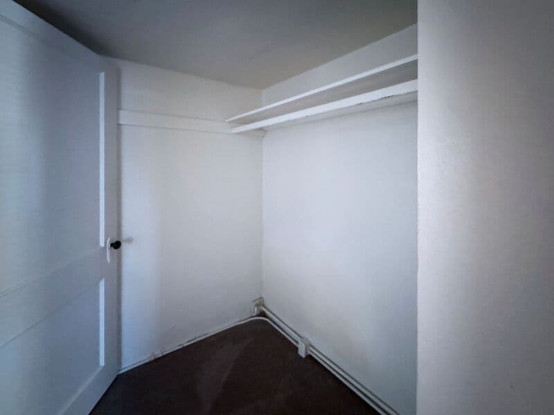 Eugene Condo: 361 West Broadway