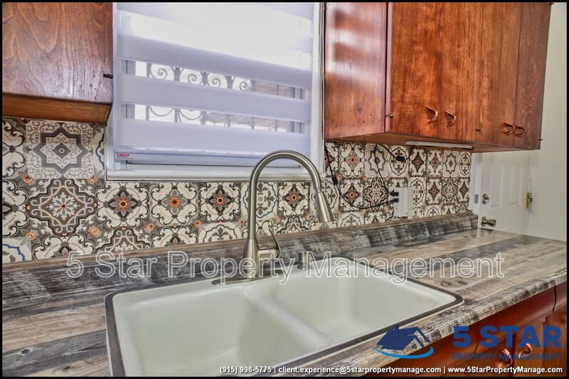 El Paso House: 815 Ellis Street