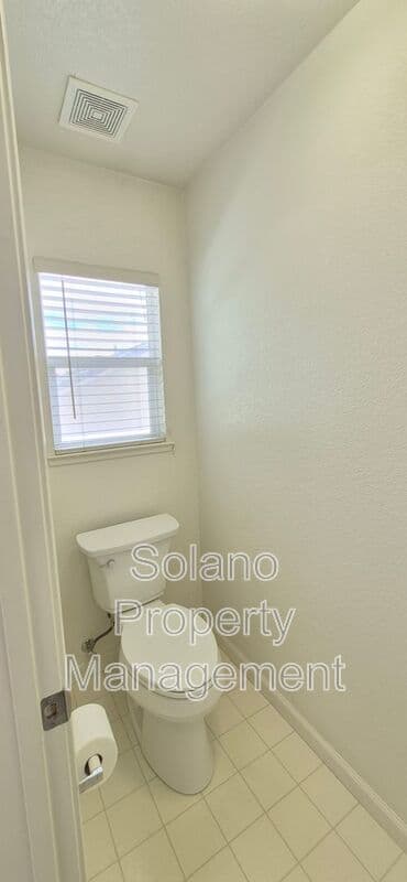 Dixon House: 2080 Mariposa Drive