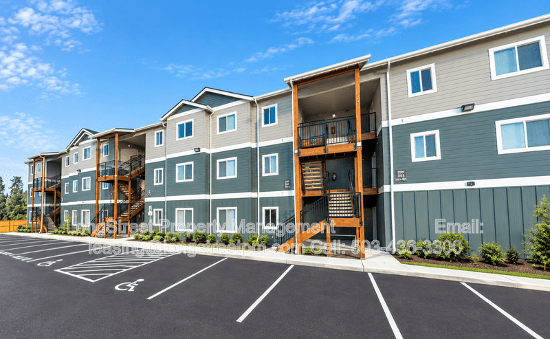 Keizer Apartment: 3655 Pleasant View Dr NE