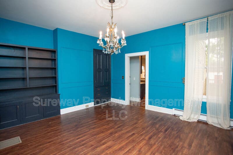 Medford House: 16 Union St