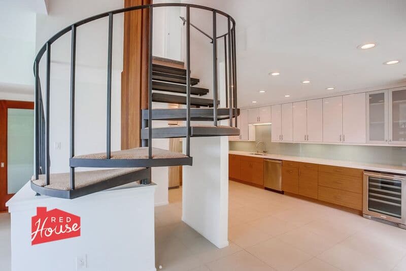 Solana Beach Condo: 325 S. Sierra Ave.