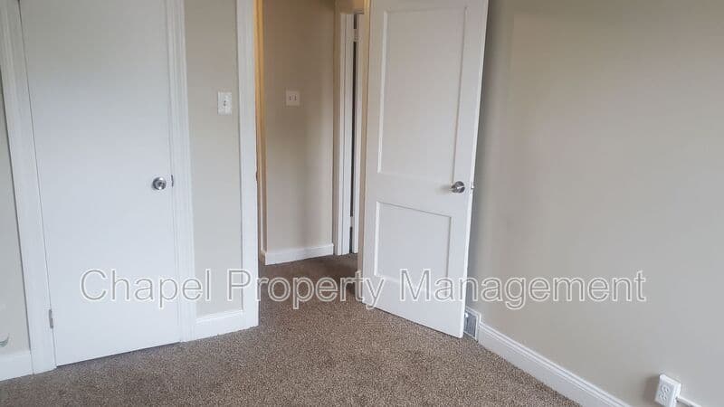 Philadelphia House: 7943 Temple Road