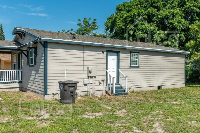 West Palm Beach House: 1113 22nd St