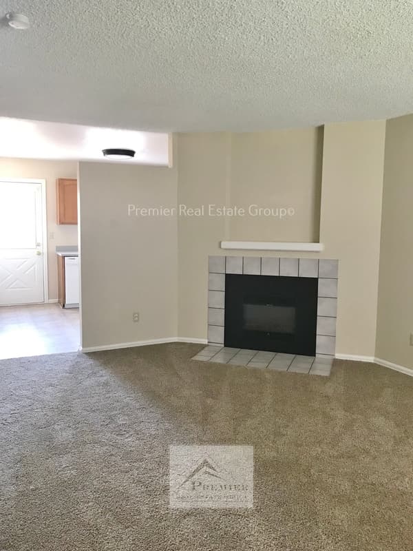 Fountain Condo: 513 Comanche Village Drive