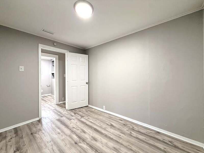Tampa House: 8213 North Elmer Street