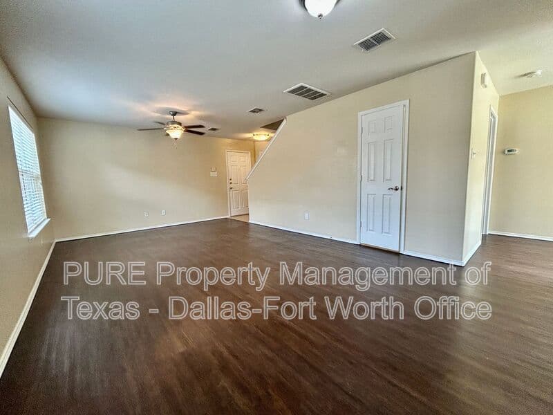 Haslet House: 809 San Miguel Trl