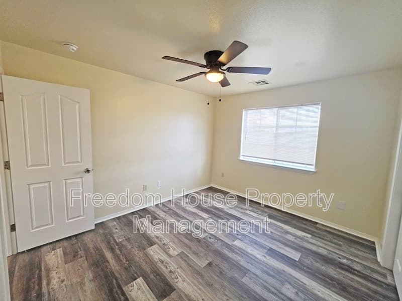 Pahrump House: 701 Mount Charleston Drive