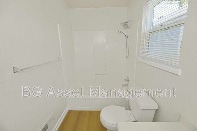 Rodeo House: 810 3rd St