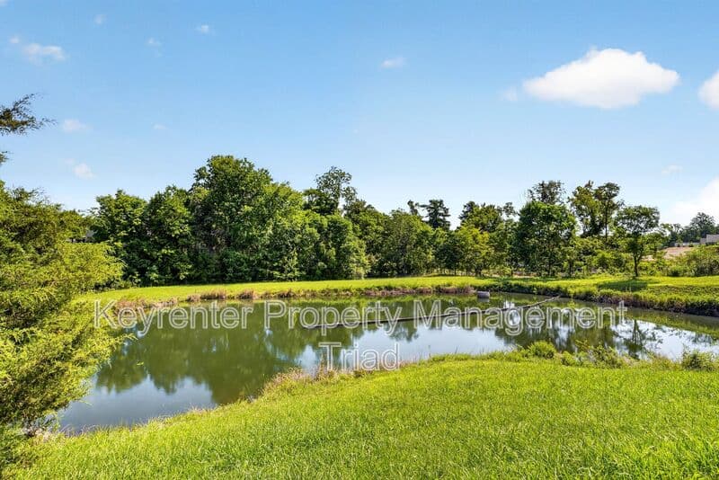 High Point House: 3779 Shadow Ridge Drive