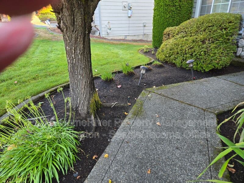 Auburn House: 5316 S 282nd Way