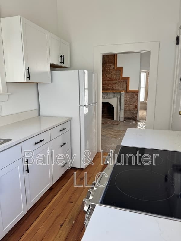 Atlanta Condo: 253 Sydney Street or 507 Hill Street