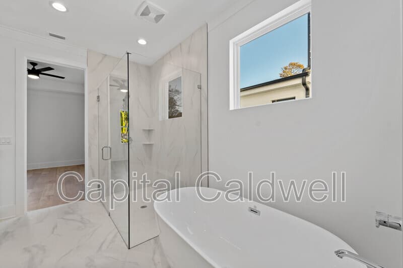Sarasota House: 2345 Bahia Vista St