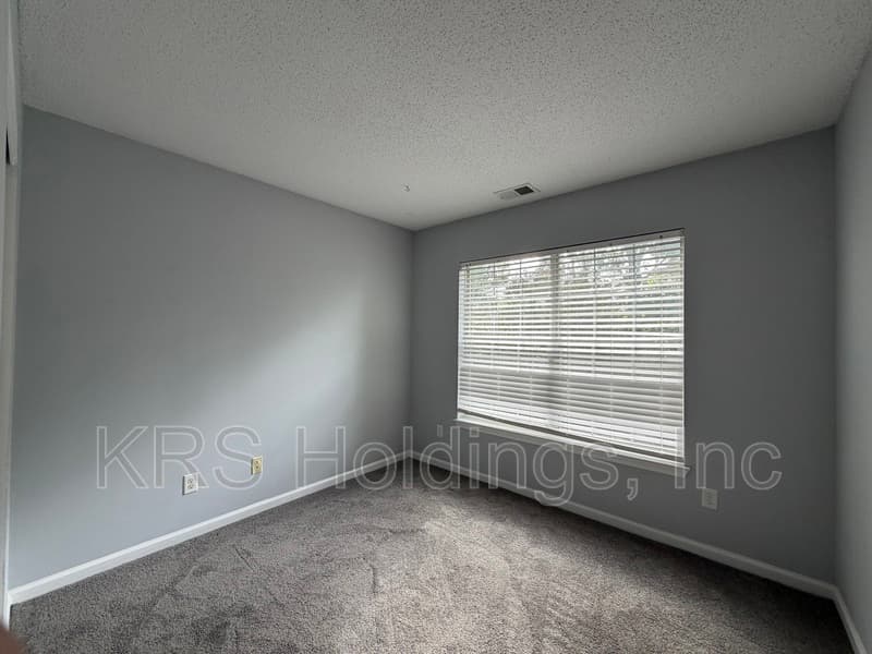 Chesapeake Condo: 910 Rue Marseille