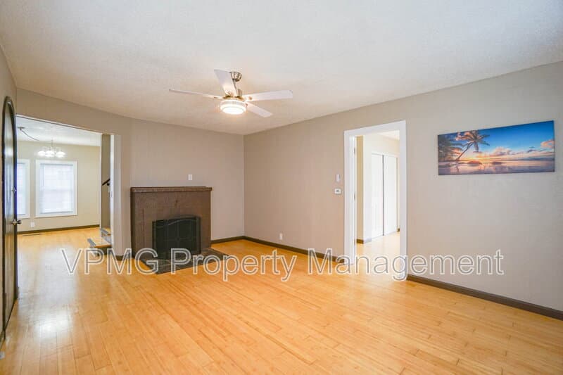 Vancouver House: 2901 Fruit Valley Rd