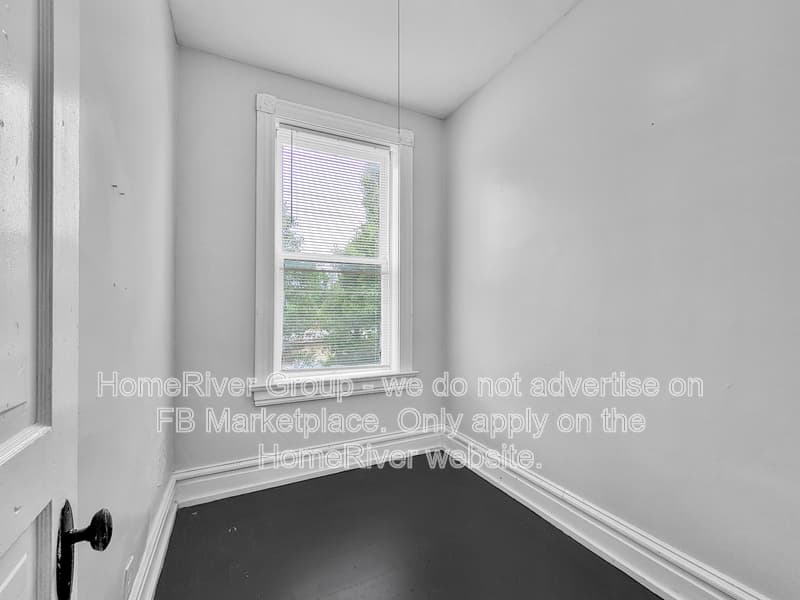 Saint Louis House: 3852 Louisiana Ave 2nd Fl