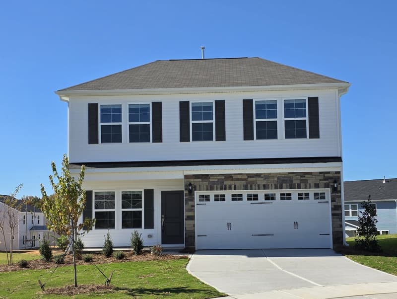 Youngsville House: 9 Silverbell Court