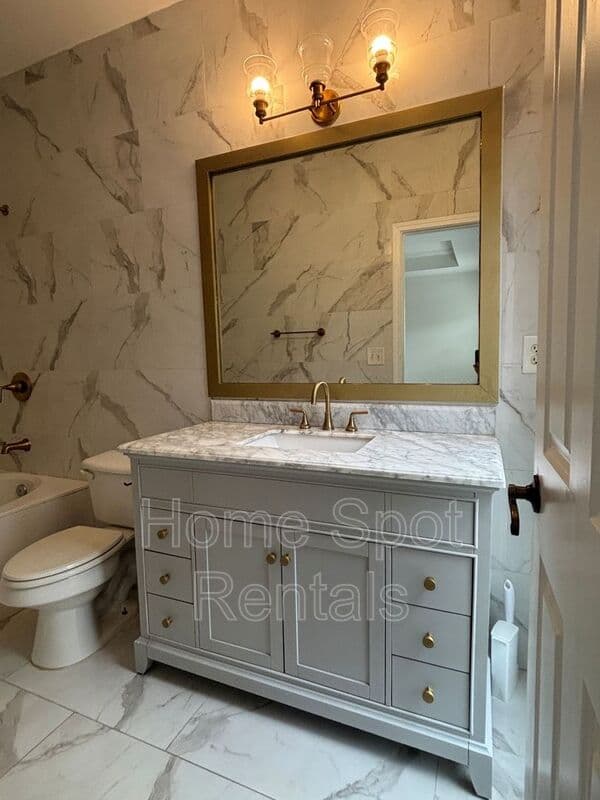 Atlanta House: 2664 Rivers Edge Dr. NE
