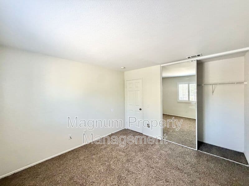 Temecula House: 46383 Vianne Ct