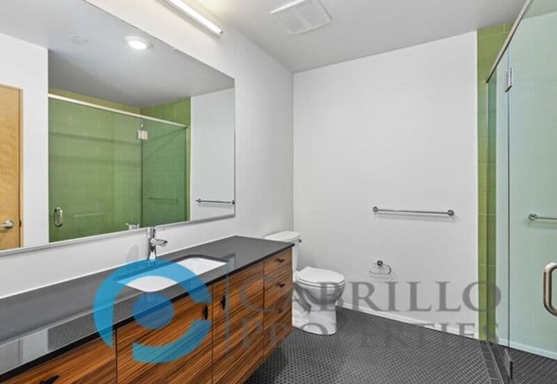 San Diego Apartment: 2870 Fourth Ave