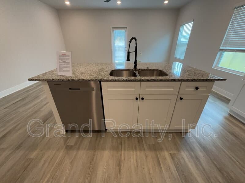 Pensacola Townhome: 1214 Fairchild Vlg Dr