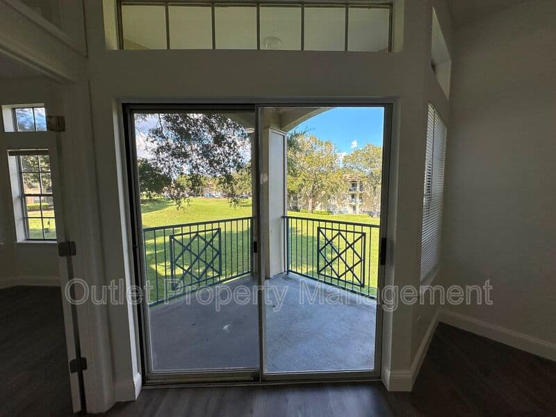 Orlando Condo: 7270 Westpointe Blvd