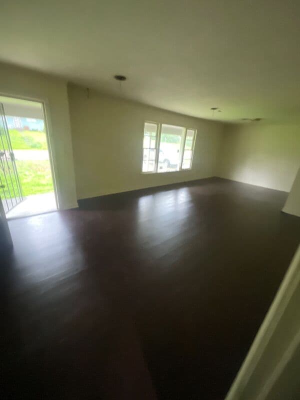 Jackson House: 925 Oleander Avenue- NEW