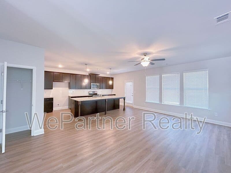 Decatur Townhome: 2586 Mills Commons Dr