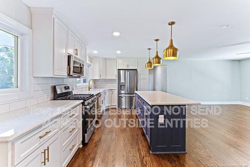 Fayetteville House: 315 Westview Dr.