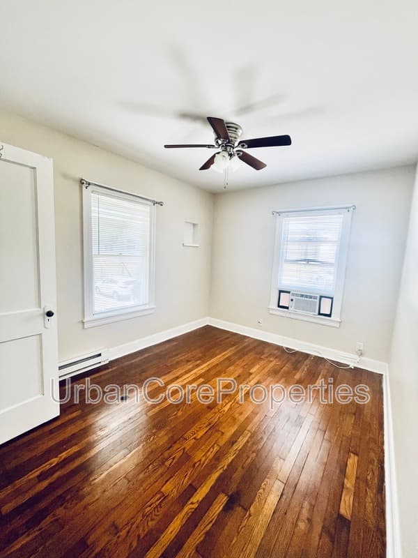 St. Petersburg Condo: 235 7th Ave N