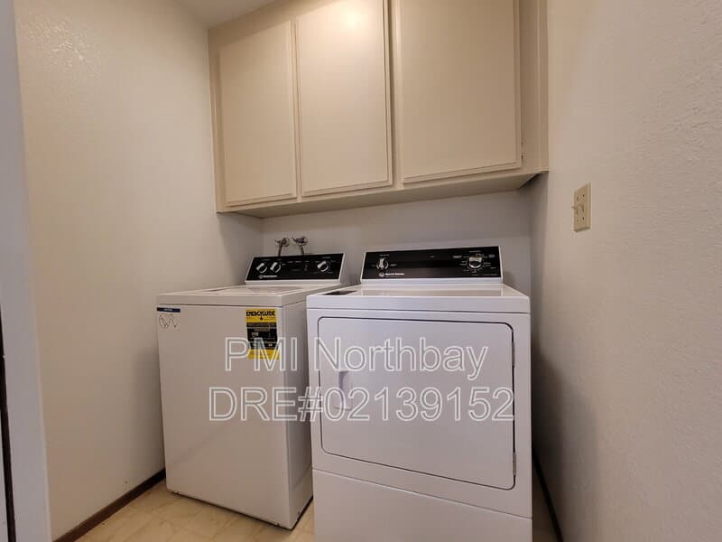 Fairfield House: 3552 Larchmont Court