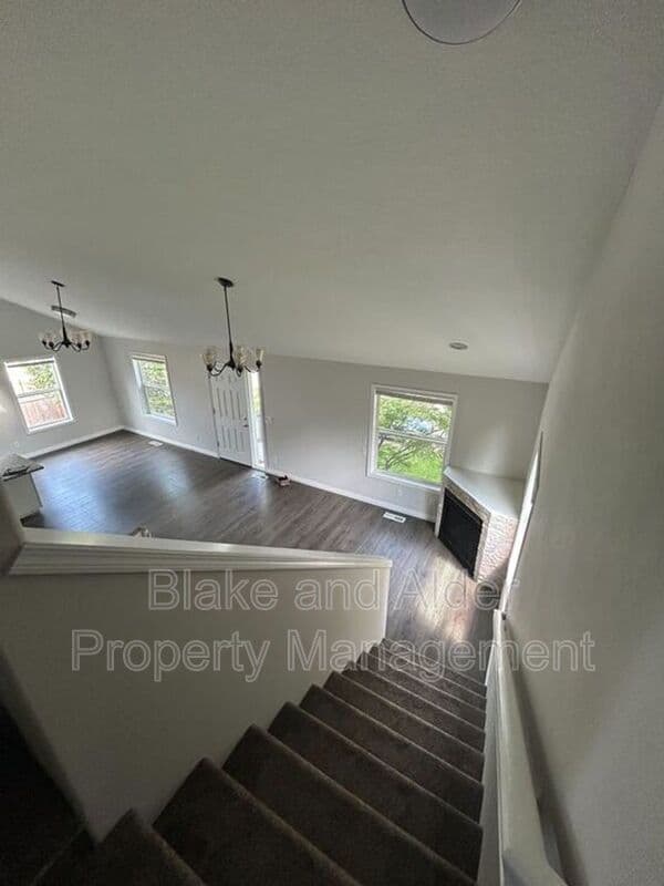 Portland House: 5609 SE 117TH Ave