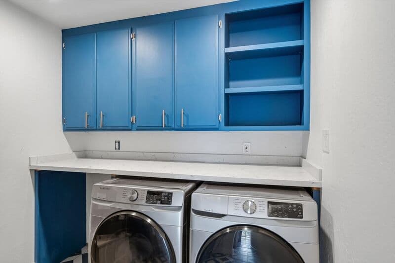 San Rafael House: 125 Convent Ct