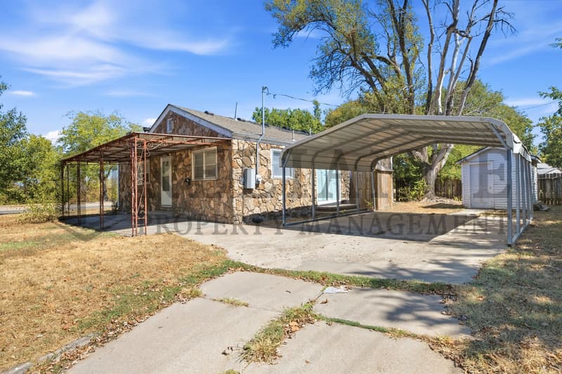 Wichita House: 641 North Mc Lean Boulevard