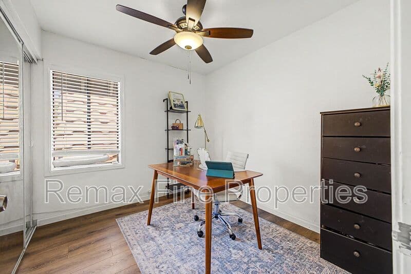 Phoenix Townhome: 2810 E Glenrosa Avenue