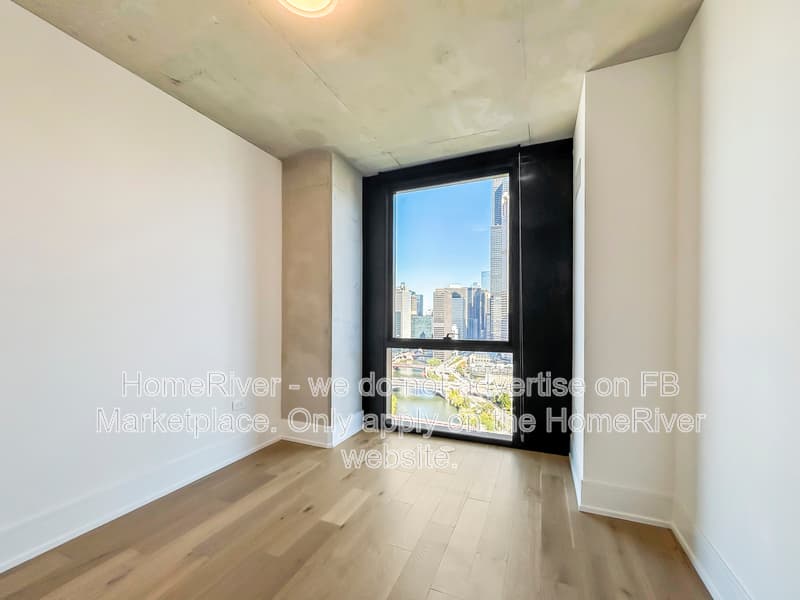 Chicago Condo: 234 W Polk St