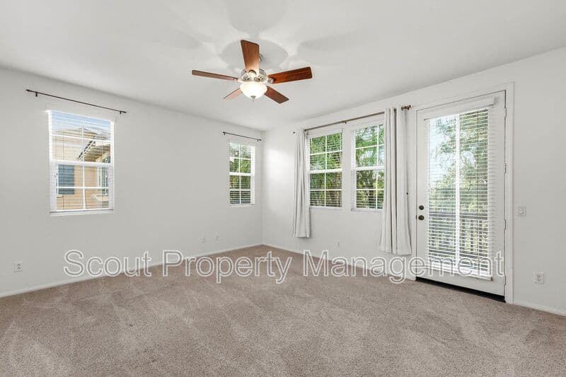 Temecula House: 40099 Annapolis Drive