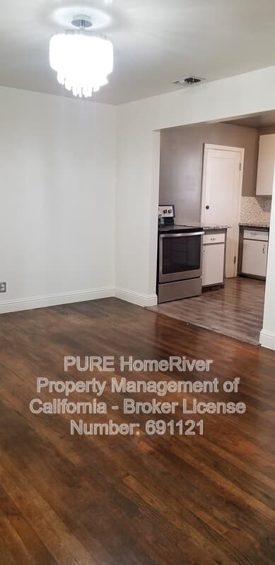 Sacramento House: 2571 Ione St