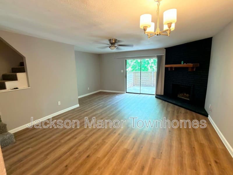 Greenville Townhome: 3000 Webb Ave