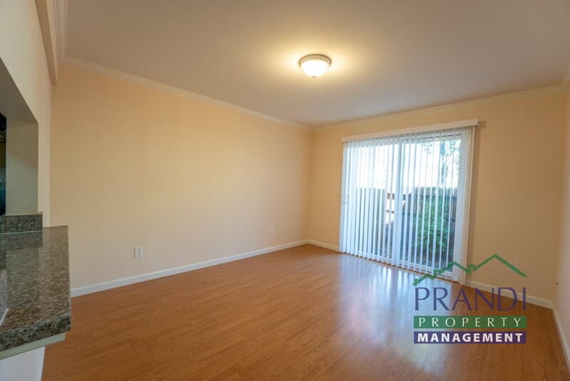 San Anselmo Condo: 24 Ross Ave