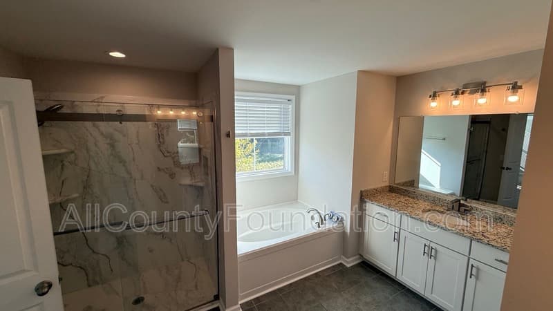 Summerville House: 2512 Hummingbird Lane