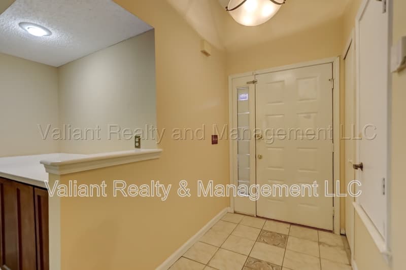 Jacksonville House: 3476 Raymur Villa Drive