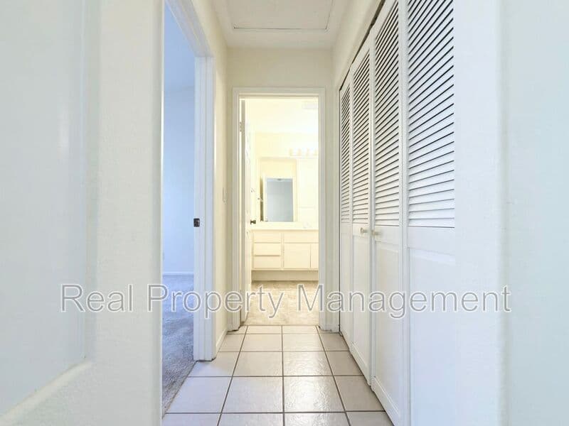 Oceanside Condo: 3436 Cameo Dr.