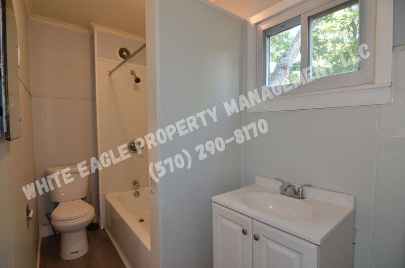 Scranton Condo: 1618 Roselynn St