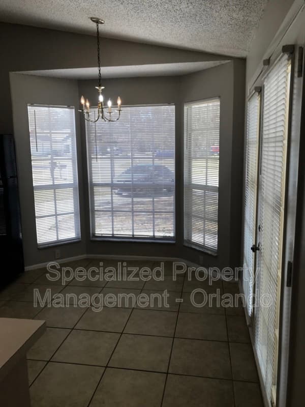 Orlando House: 4452 Goldenrain Ct
