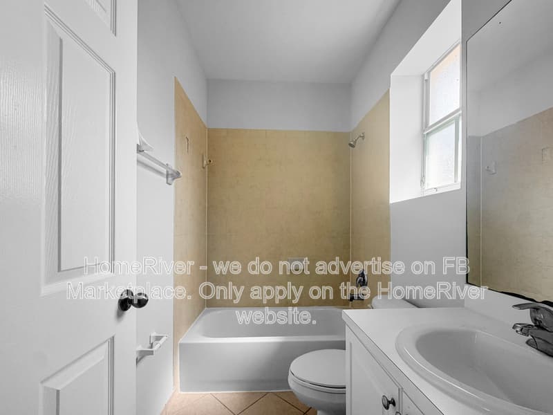 Homestead Townhome: 230 SE 29th Ave
